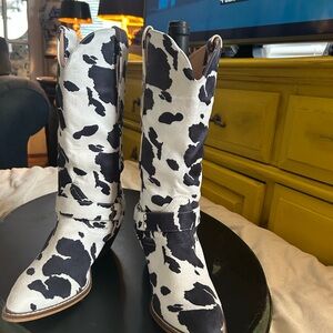 Cow Print Women’s Western Boots - Black and White